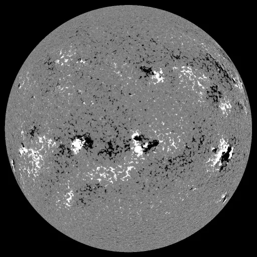 Solar Magnetic Fields