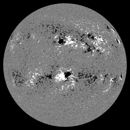Solar Magnetic Fields