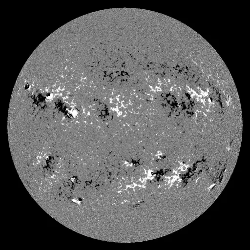 Solar Magnetic Fields