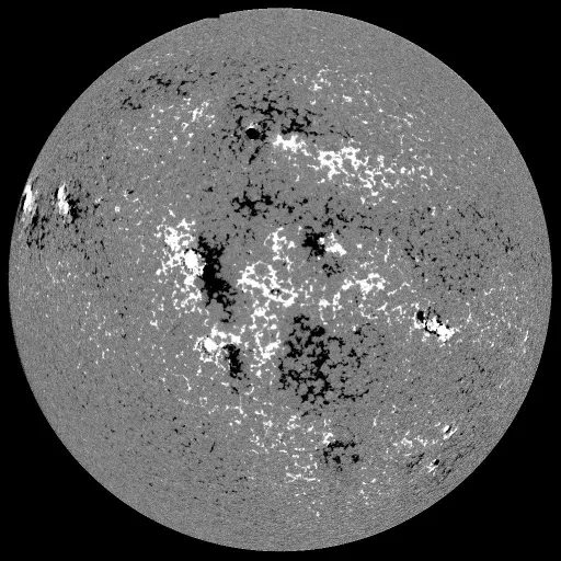 Solar Magnetic Fields