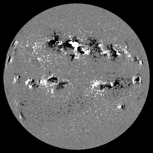 Solar Magnetic Fields
