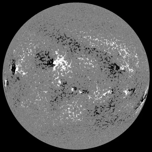 Solar Magnetic Fields