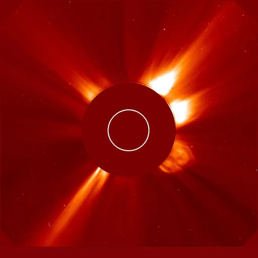 Ближняя корона Солнца