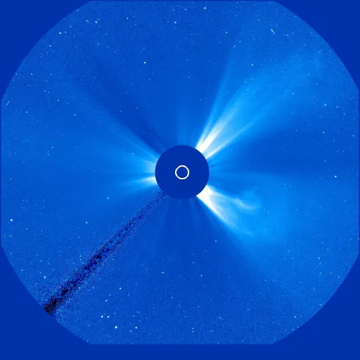 Дальняя корона Солнца