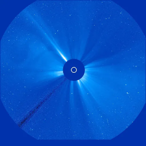 Дальняя корона Солнца