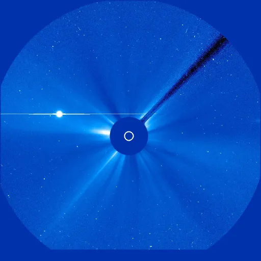 Дальняя корона Солнца