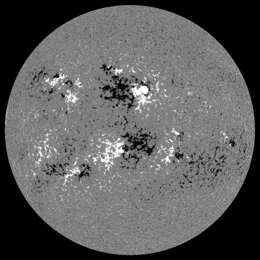 Solar Magnetic Fields