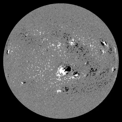 Solar Magnetic Fields
