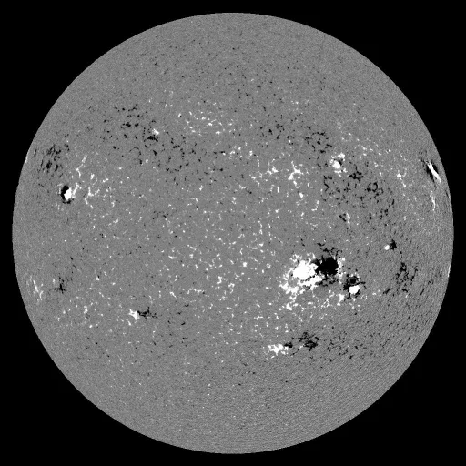 Solar Magnetic Fields