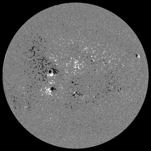 Solar Magnetic Fields