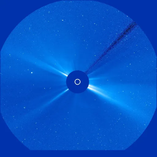 Дальняя корона Солнца