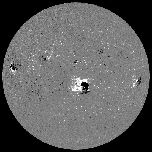 Solar Magnetic Fields