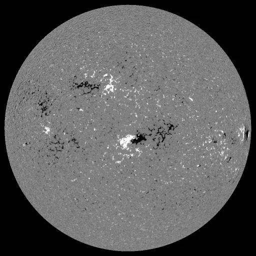 Solar Magnetic Fields