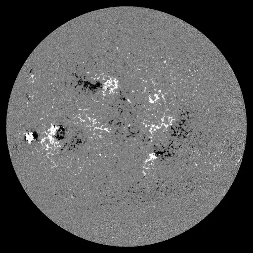 Solar Magnetic Fields