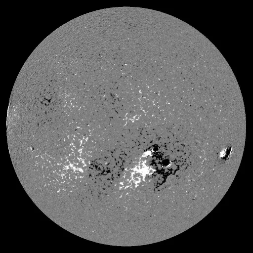 Solar Magnetic Fields