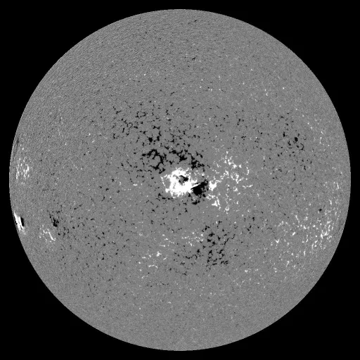 Solar Magnetic Fields