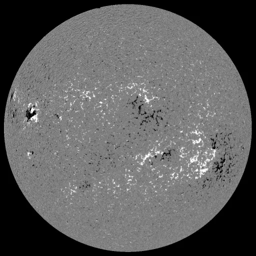 Solar Magnetic Fields