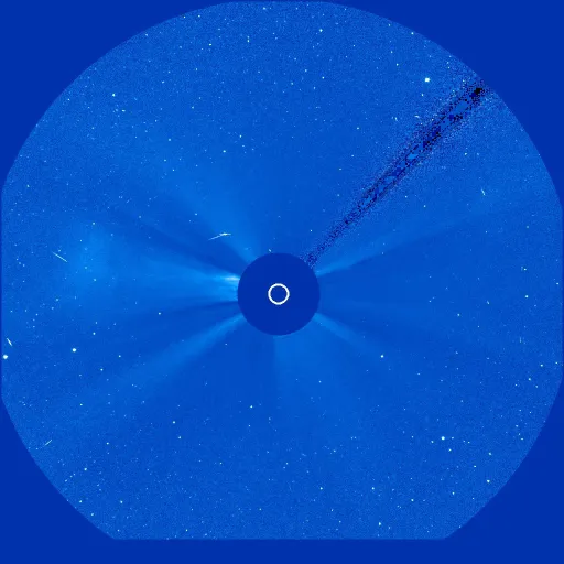 Дальняя корона Солнца