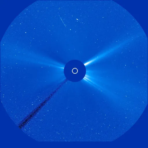Дальняя корона Солнца