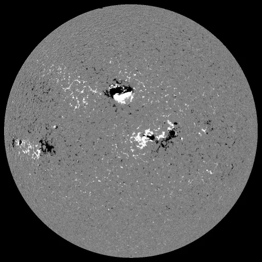 Solar Magnetic Fields