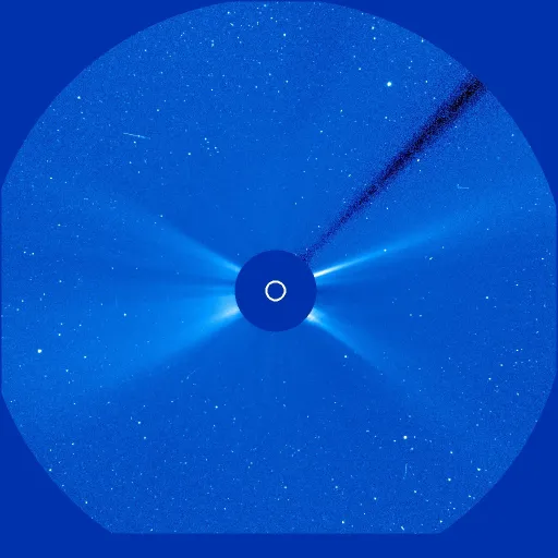 Дальняя корона Солнца