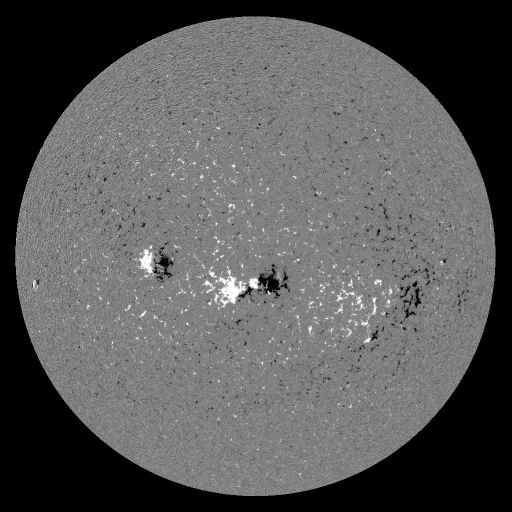 Solar Magnetic Fields