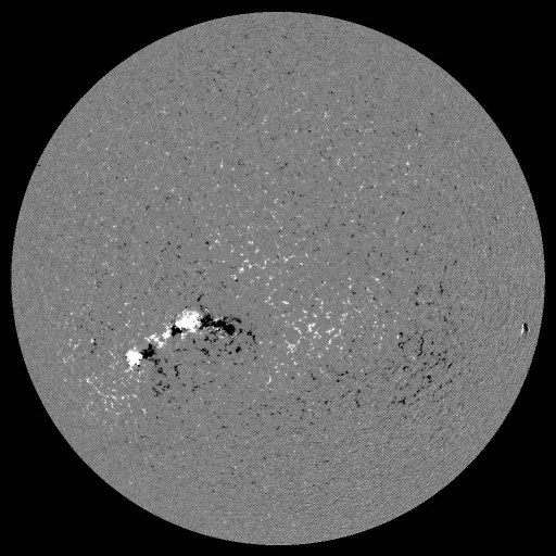Solar Magnetic Fields