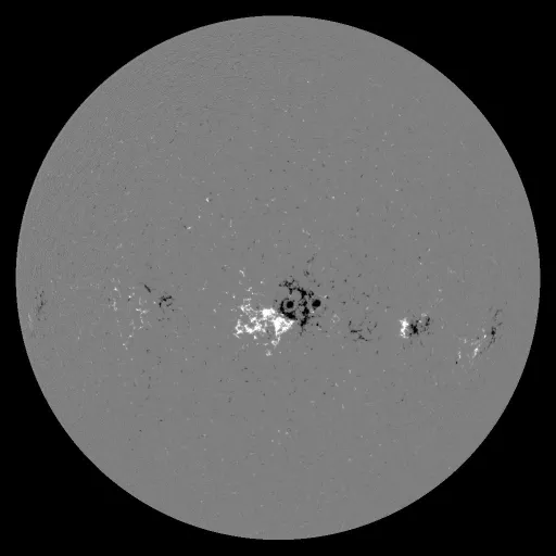 Solar Magnetic Fields