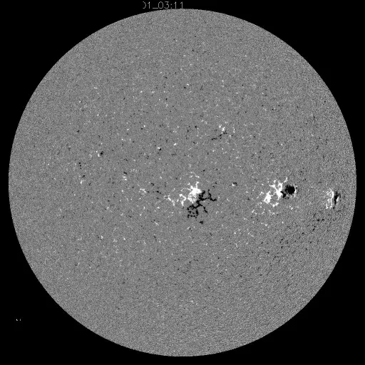Solar Magnetic Fields