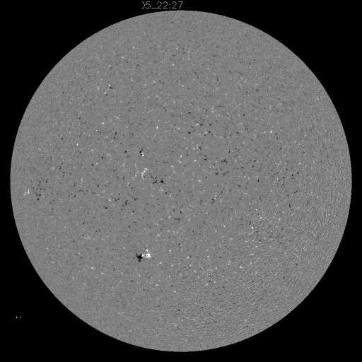 Solar Magnetic Fields