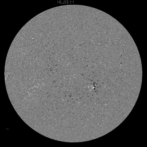 Solar Magnetic Fields