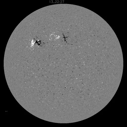 Solar Magnetic Fields