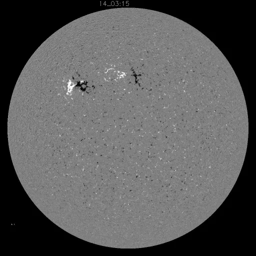 Solar Magnetic Fields