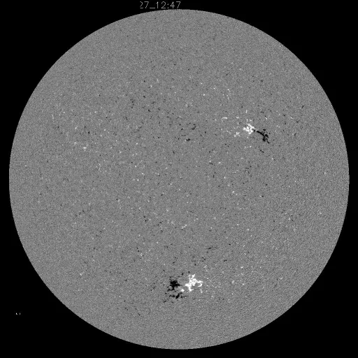 Solar Magnetic Fields