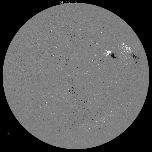 Solar Magnetic Fields