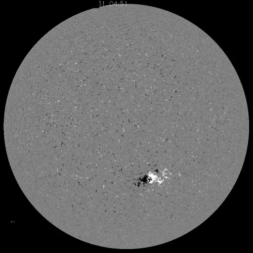 Solar Magnetic Fields