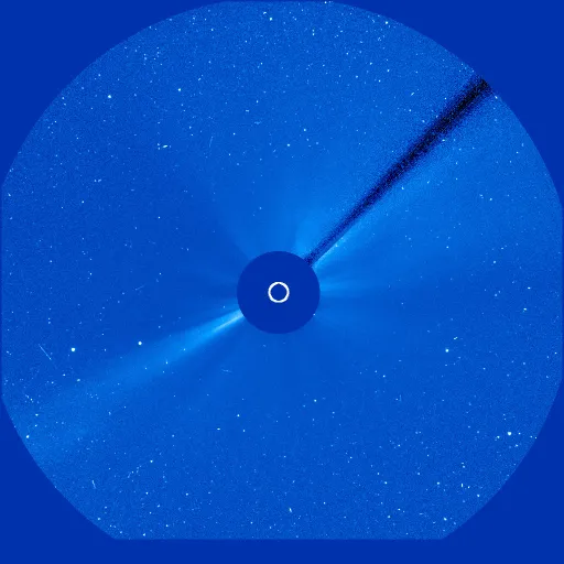 Дальняя корона Солнца