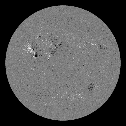 Solar Magnetic Fields