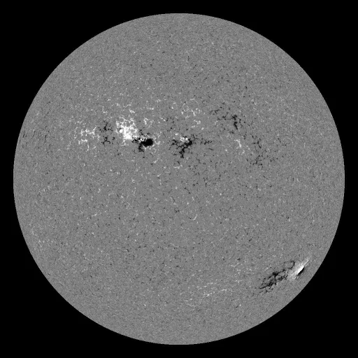 Solar Magnetic Fields