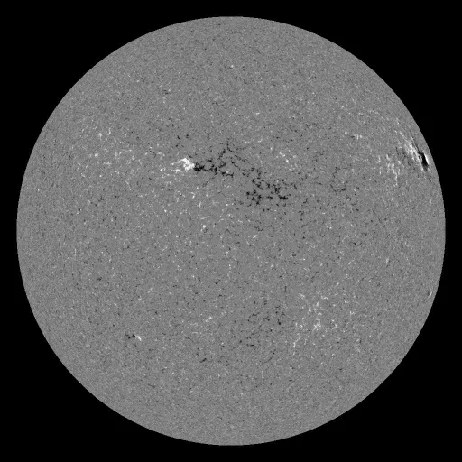 Solar Magnetic Fields
