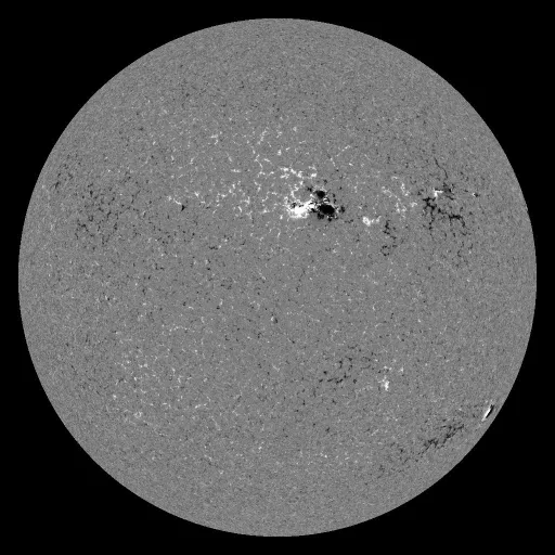 Solar Magnetic Fields