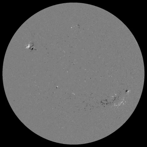 Solar Magnetic Fields