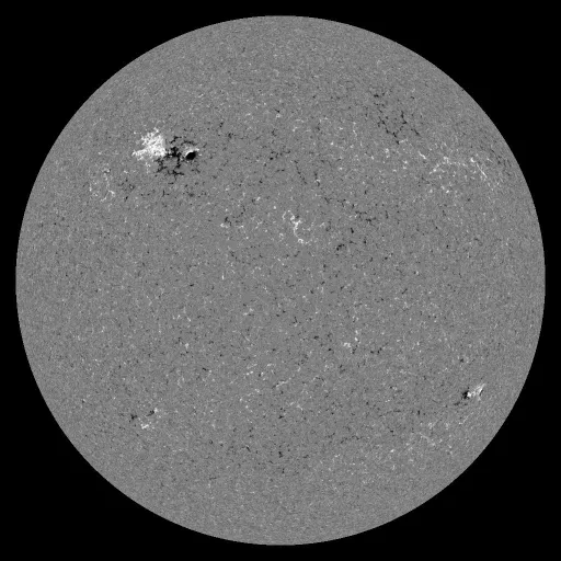 Solar Magnetic Fields