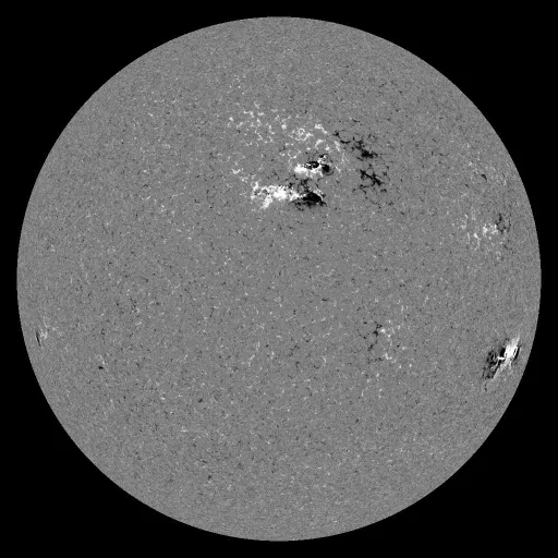 Solar Magnetic Fields