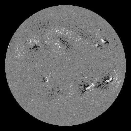 Solar Magnetic Fields