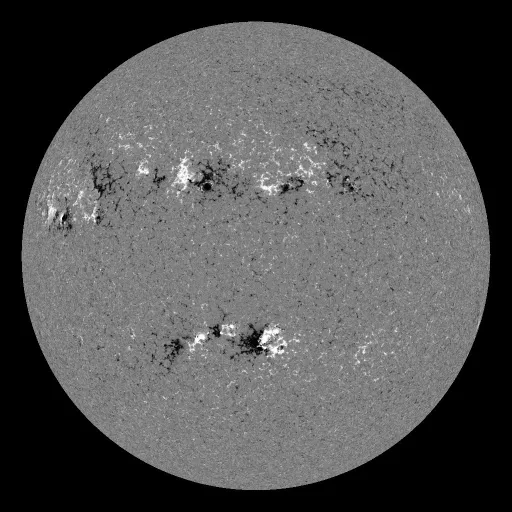Solar Magnetic Fields