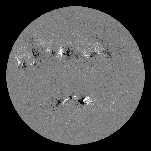 Solar Magnetic Fields