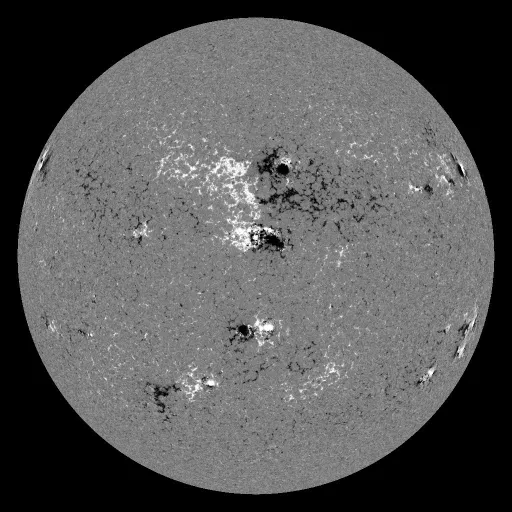 Solar Magnetic Fields