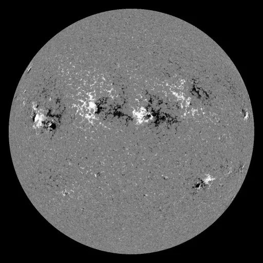 Solar Magnetic Fields