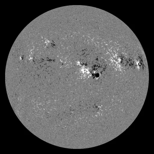 Solar Magnetic Fields